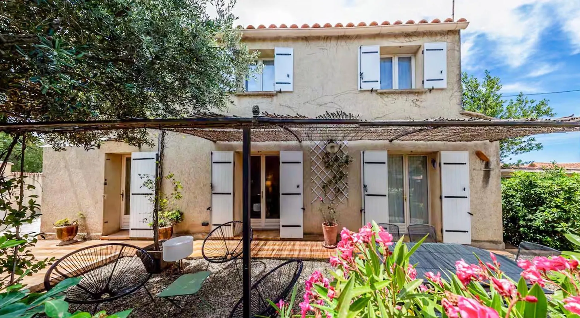 Ac - Reserved Parking - Villa La Farigoulette Les Angles   Les Angles (Gard)